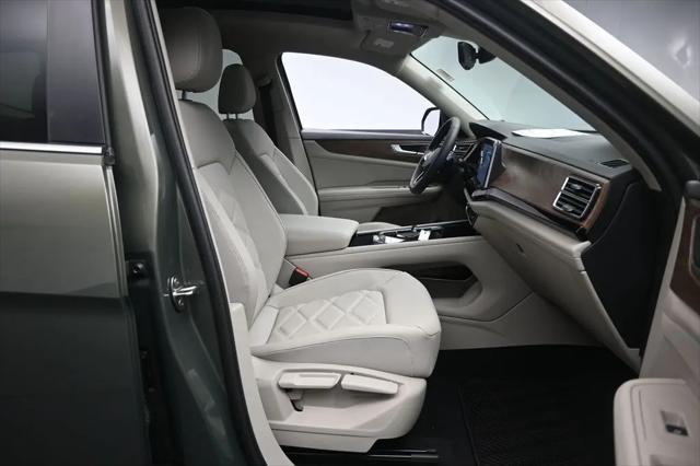2026 Volkswagen Atlas SE with Technology