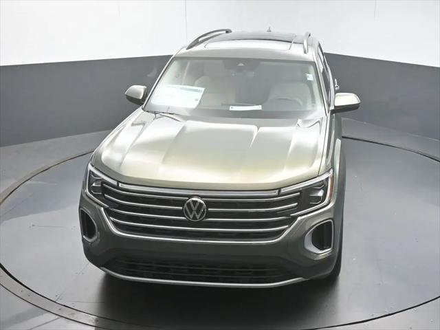 2026 Volkswagen Atlas SE with Technology