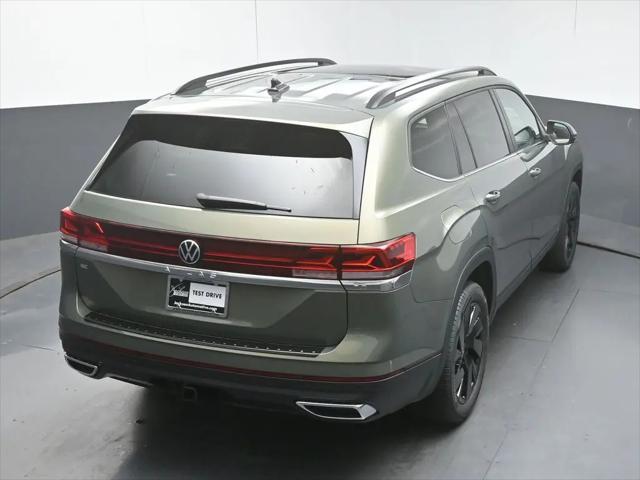 2026 Volkswagen Atlas SE with Technology