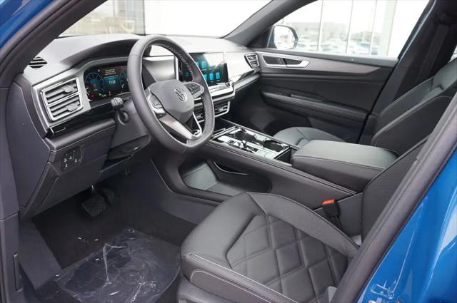 2026 Volkswagen Atlas Cross Sport SE with Technology