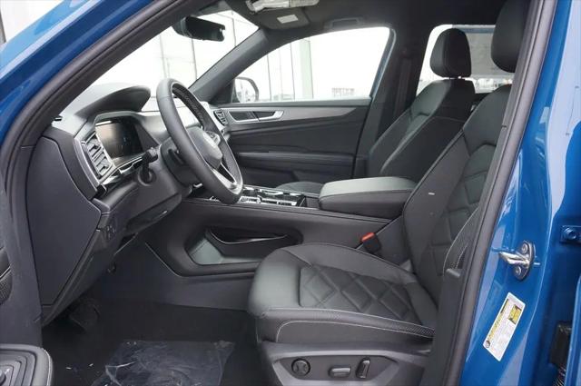2026 Volkswagen Atlas Cross Sport SE with Technology