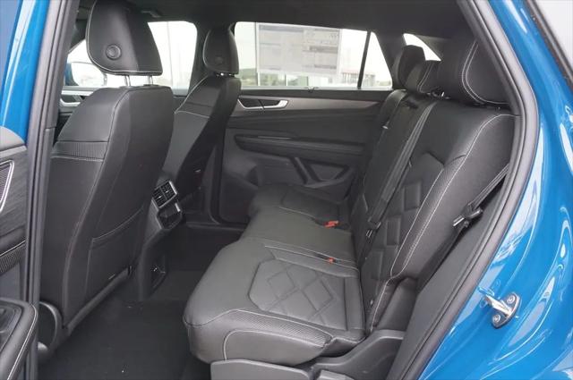 2026 Volkswagen Atlas Cross Sport SE with Technology