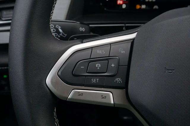 2026 Volkswagen Atlas Cross Sport SE with Technology