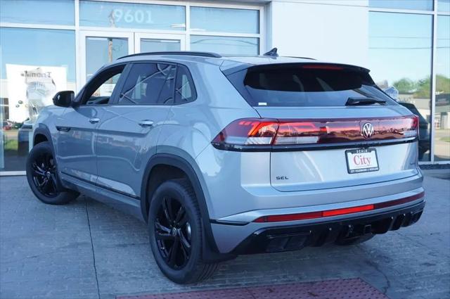 2026 Volkswagen Atlas Cross Sport SEL R-Line Black