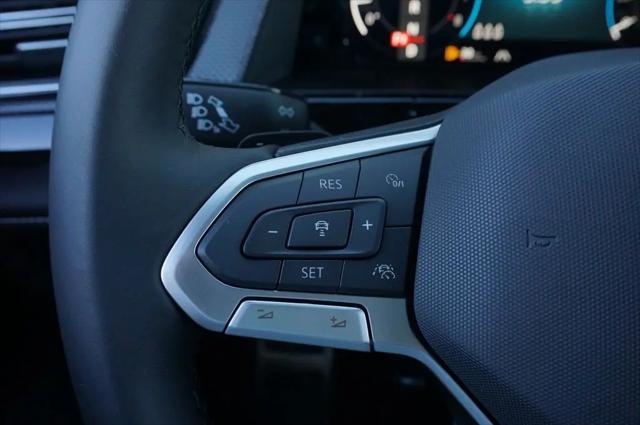 2026 Volkswagen Atlas Cross Sport SEL R-Line Black