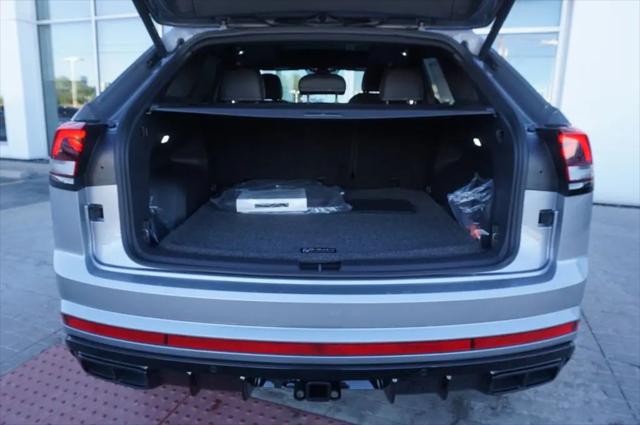 2026 Volkswagen Atlas Cross Sport SEL R-Line Black