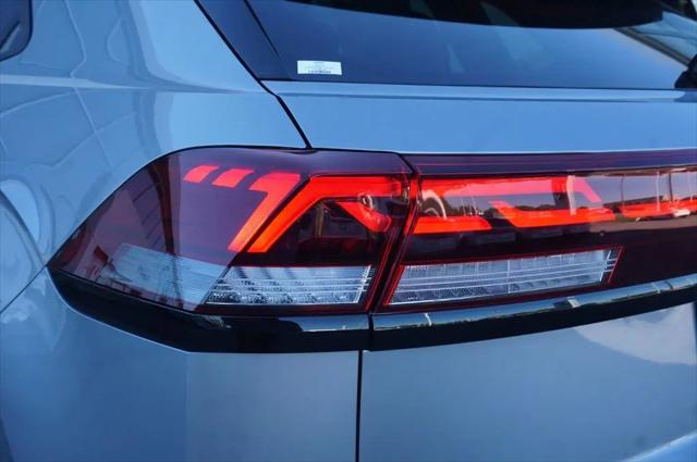 2026 Volkswagen Atlas Cross Sport SEL R-Line Black