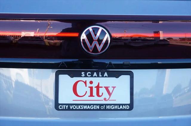 2026 Volkswagen Atlas Cross Sport SEL R-Line Black
