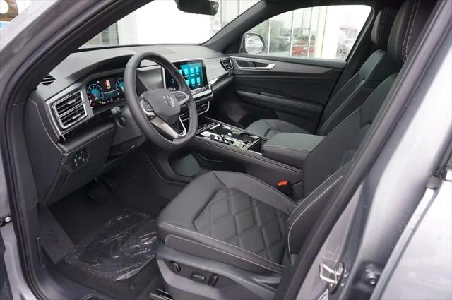 2026 Volkswagen Atlas Cross Sport SE with Technology