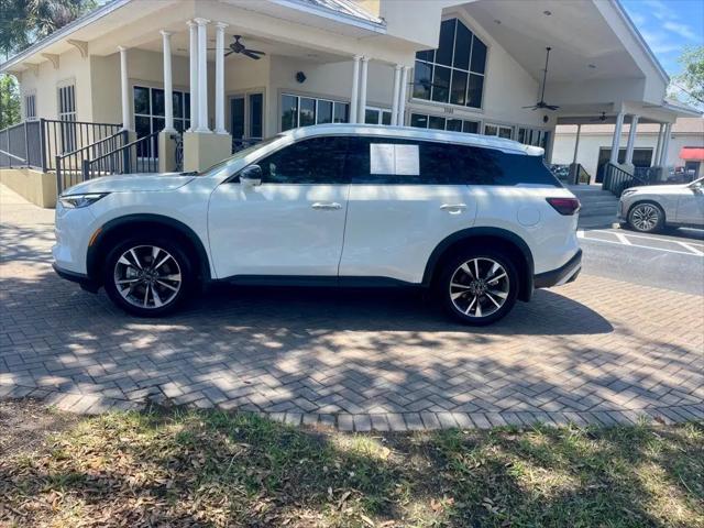 2025 INFINITI QX60 LUXE