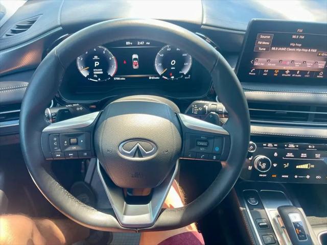 2025 INFINITI QX60 LUXE