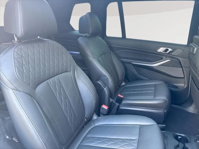2020 BMW X7 M50i