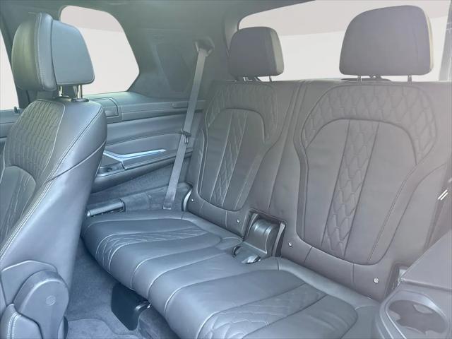 2020 BMW X7 M50i