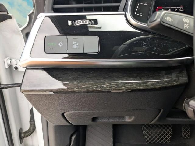2023 Audi Q8 Premium Plus 55 TFSI quattro Tiptronic