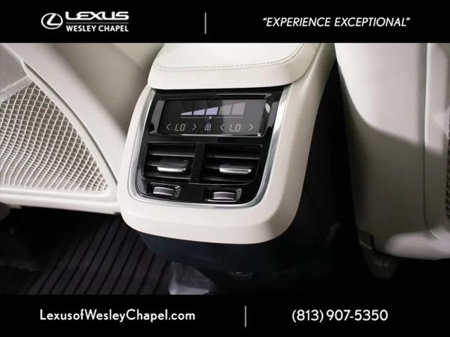 2022 Volvo XC90 T5 Momentum 7 Passenger