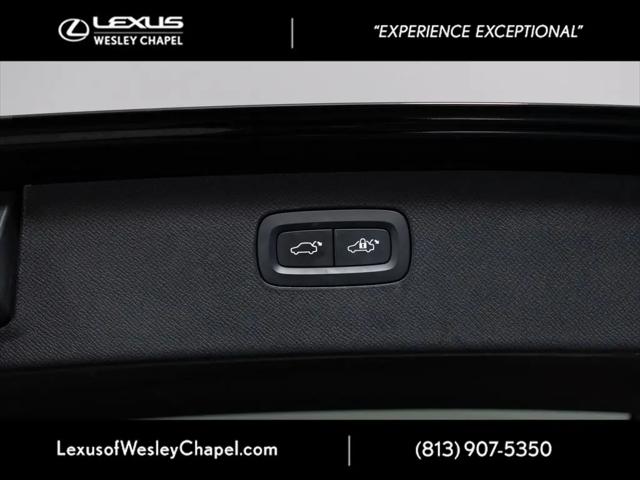 2022 Volvo XC90 T5 Momentum 7 Passenger