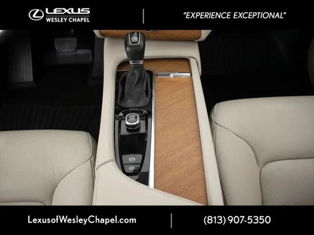 2022 Volvo XC90 T5 Momentum 7 Passenger