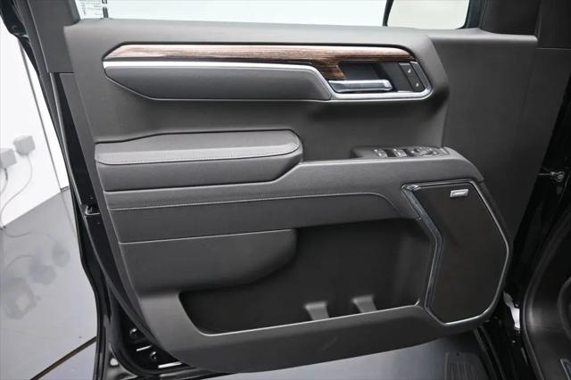 2025 GMC Sierra 1500 4WD Crew Cab Short Box Elevation with 3SB
