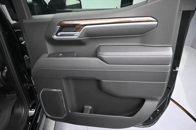 2025 GMC Sierra 1500 4WD Crew Cab Short Box Elevation with 3SB