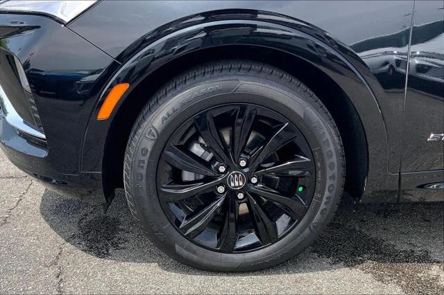 2025 Buick NV Sport Touring FWD