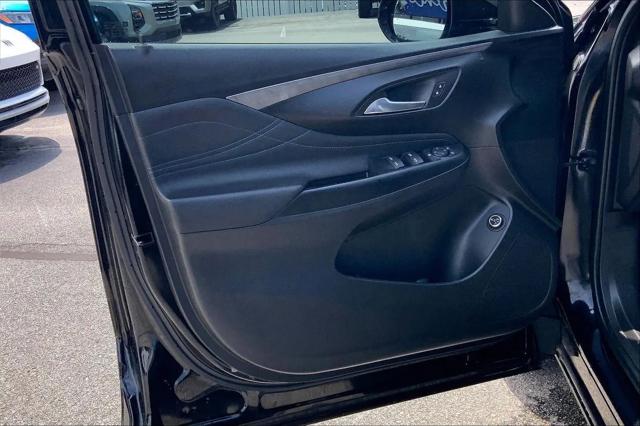 2025 Buick NV Sport Touring FWD
