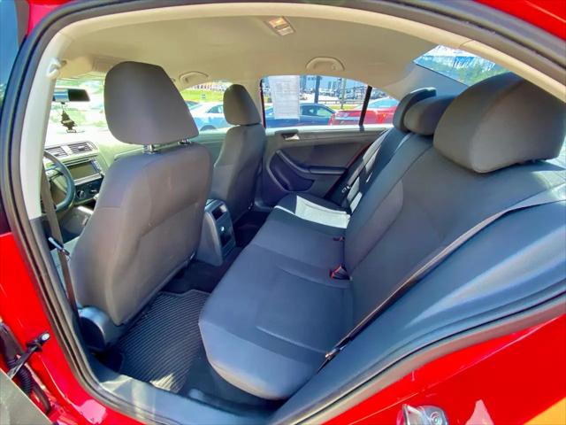 2015 Volkswagen Jetta 2.0L S