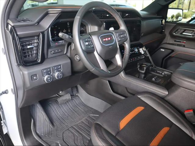 2025 GMC Sierra 1500 4WD Crew Cab Short Box AT4