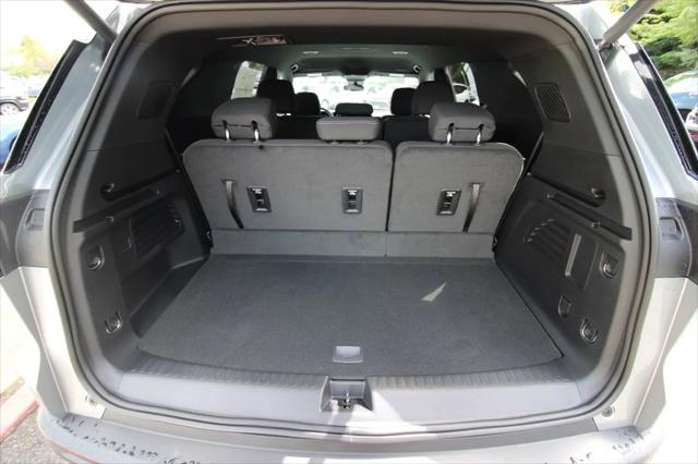 2026 Chevrolet Traverse FWD LT