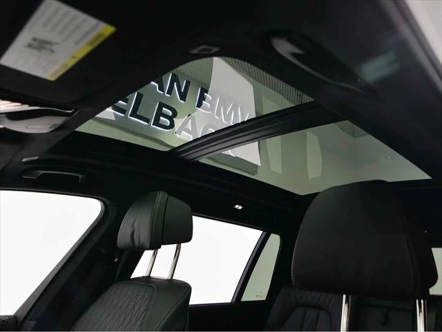 2027 BMW X7 M60i