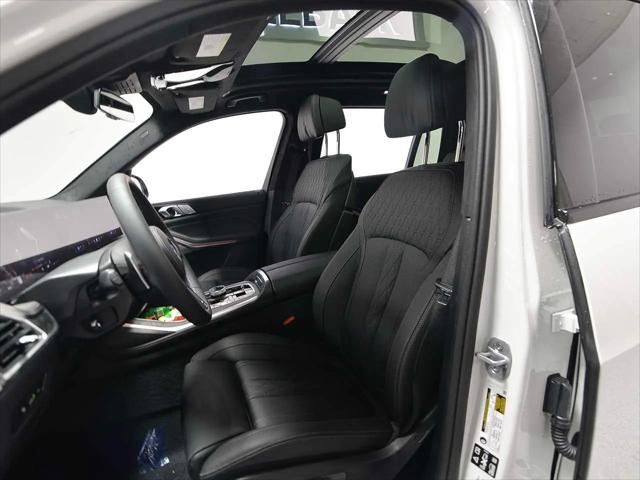 2027 BMW X7 M60i