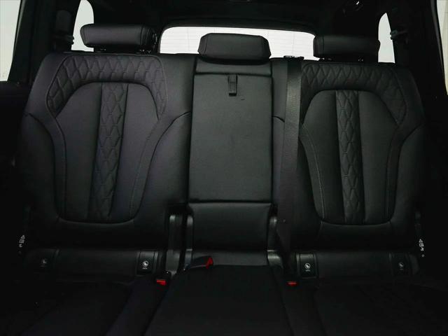 2027 BMW X7 M60i