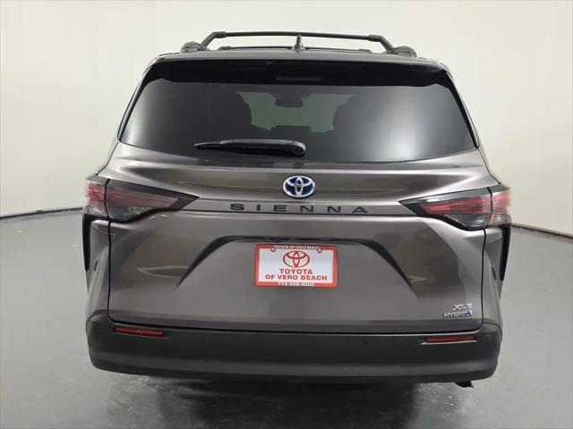 2024 Toyota Sienna XLE