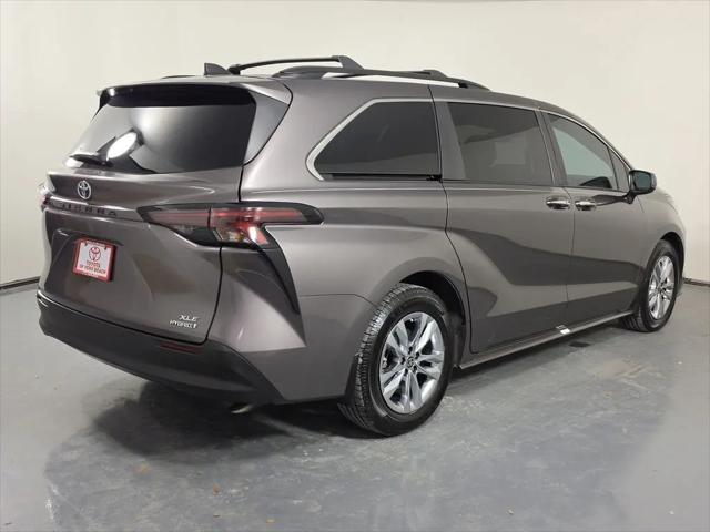 2024 Toyota Sienna XLE