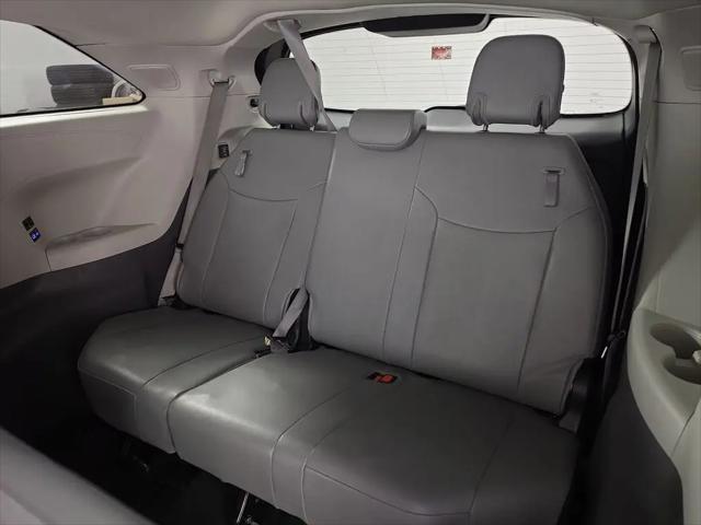 2024 Toyota Sienna XLE