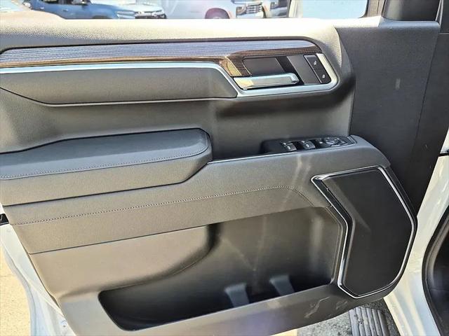 2026 Chevrolet Silverado 1500 4WD Crew Cab Standard Bed LT