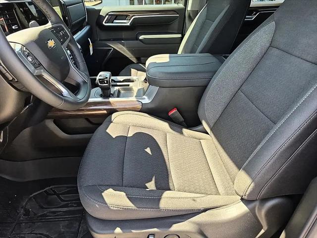 2026 Chevrolet Silverado 1500 4WD Crew Cab Standard Bed LT