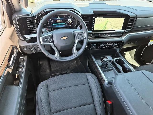 2026 Chevrolet Silverado 1500 4WD Crew Cab Standard Bed LT