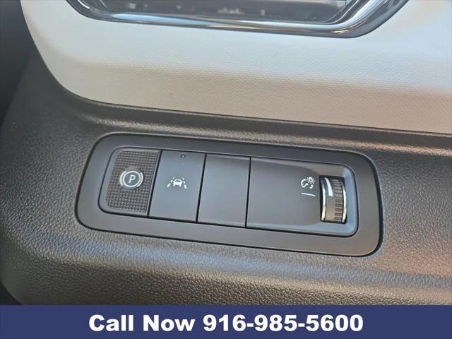 2027 Chevrolet Bolt LT FWD