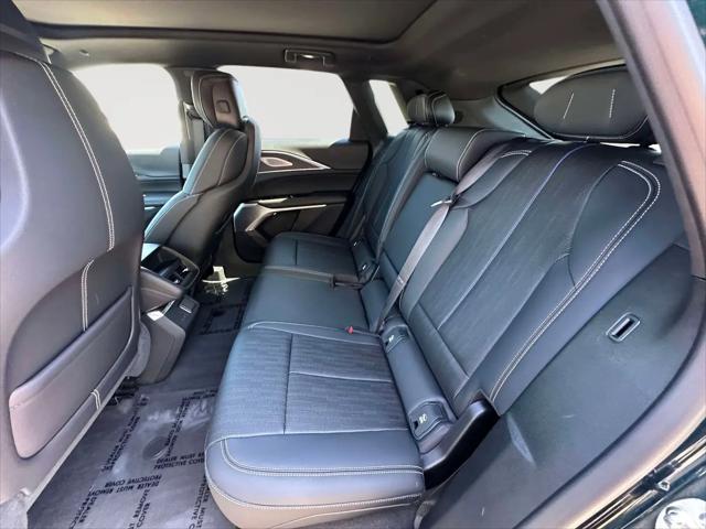 2024 Cadillac iQ Sport w/1SJ