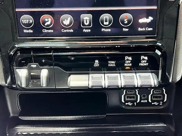 2021 Ram 1500 Big Horn Crew Cab 4x4 5'7" Box