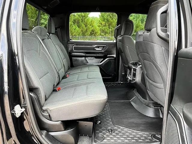 2021 Ram 1500 Big Horn Crew Cab 4x4 5'7" Box