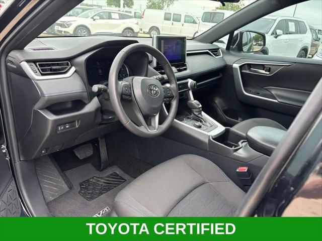 2025 Toyota RAV4 Hybrid SE