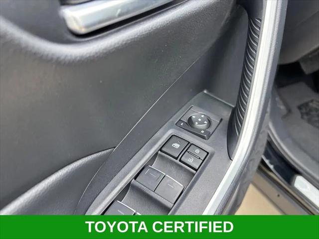 2025 Toyota RAV4 Hybrid SE
