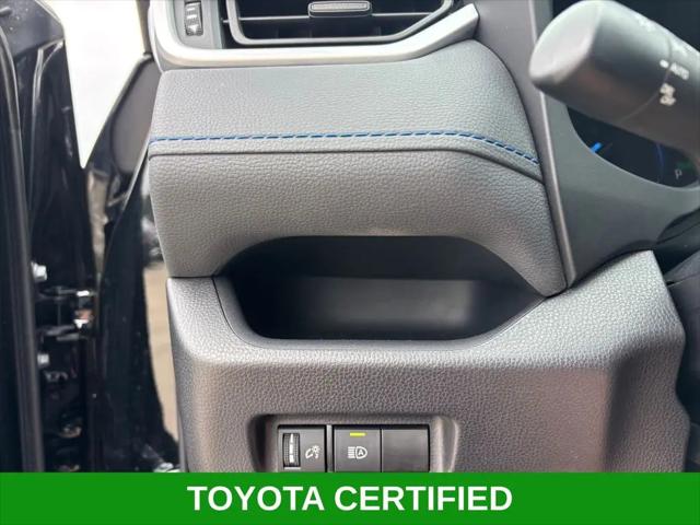 2025 Toyota RAV4 Hybrid SE