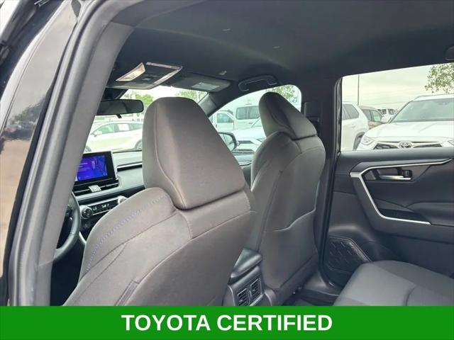 2025 Toyota RAV4 Hybrid SE