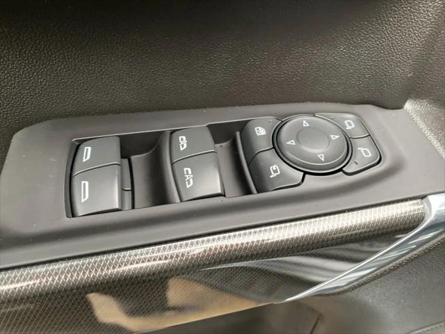 2022 GMC Sierra 1500 Limited 4WD Crew Cab Short Box AT4