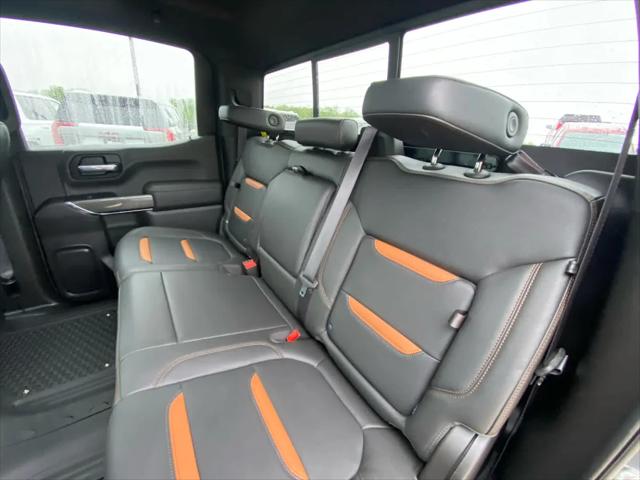 2022 GMC Sierra 1500 Limited 4WD Crew Cab Short Box AT4