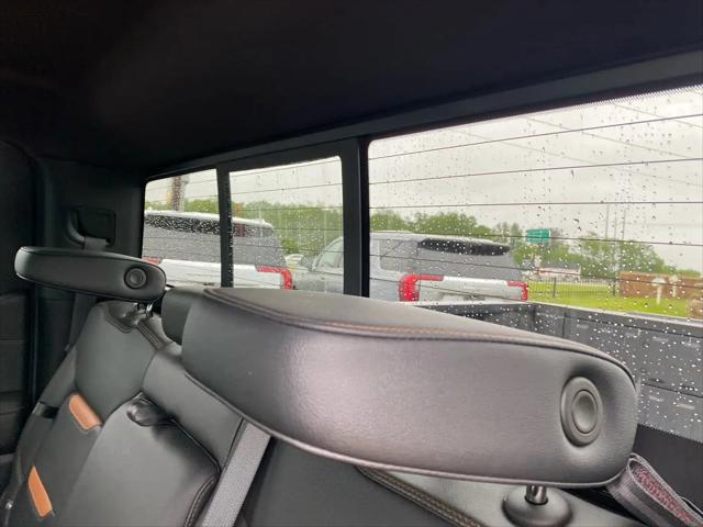 2022 GMC Sierra 1500 Limited 4WD Crew Cab Short Box AT4