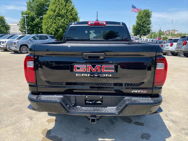 2026 GMC Canyon AT4, 4WD