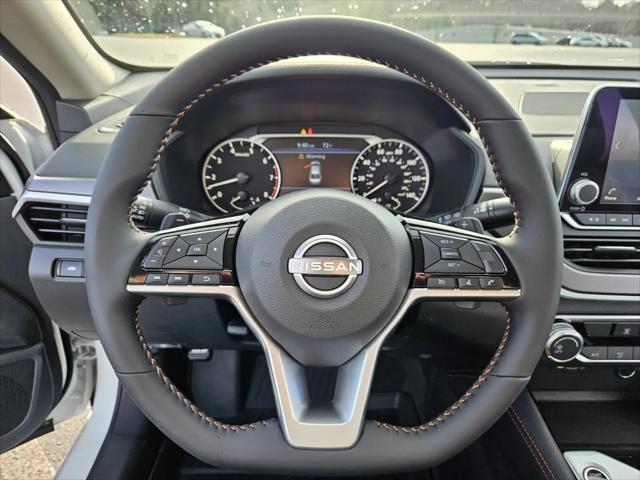2025 Nissan Altima SR FWD